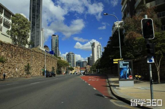去澳洲留学带什么东西