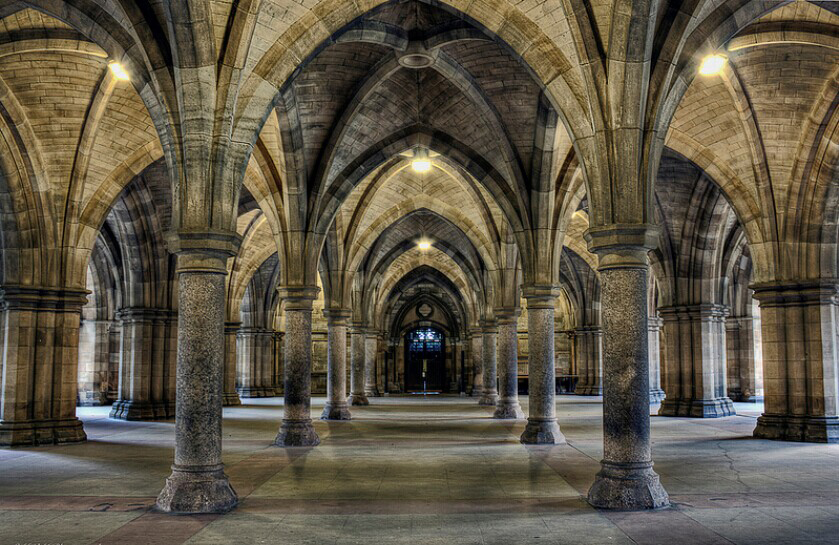 英政府更新大学开学指导