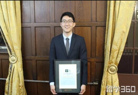 拿到ACG惠灵顿维多利亚大学预科奖学金很自豪