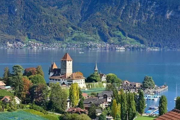 纳沙泰尔大学入学条件