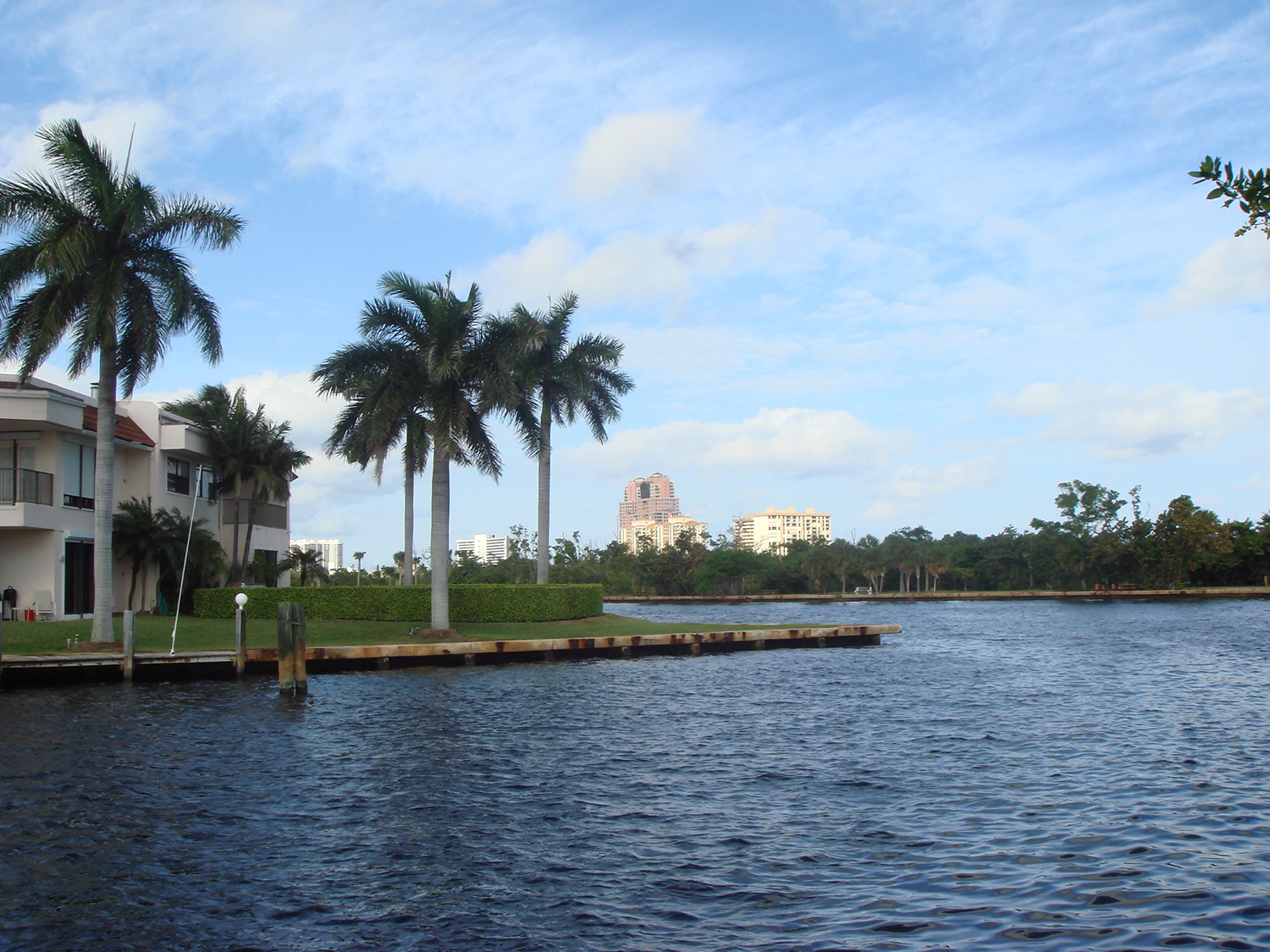 美国硕士留学，金融学和经济学哪个专业对未来发展更有利？
