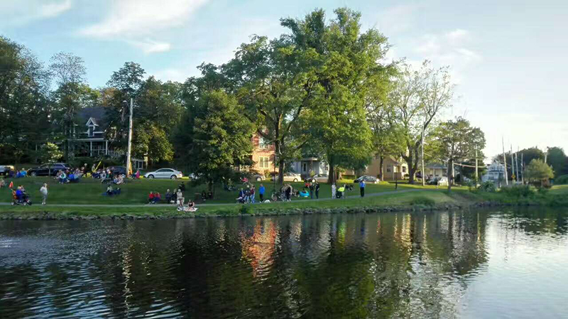 加拿大重开中国10个签证中心！申请学签、PR、探亲有望了！