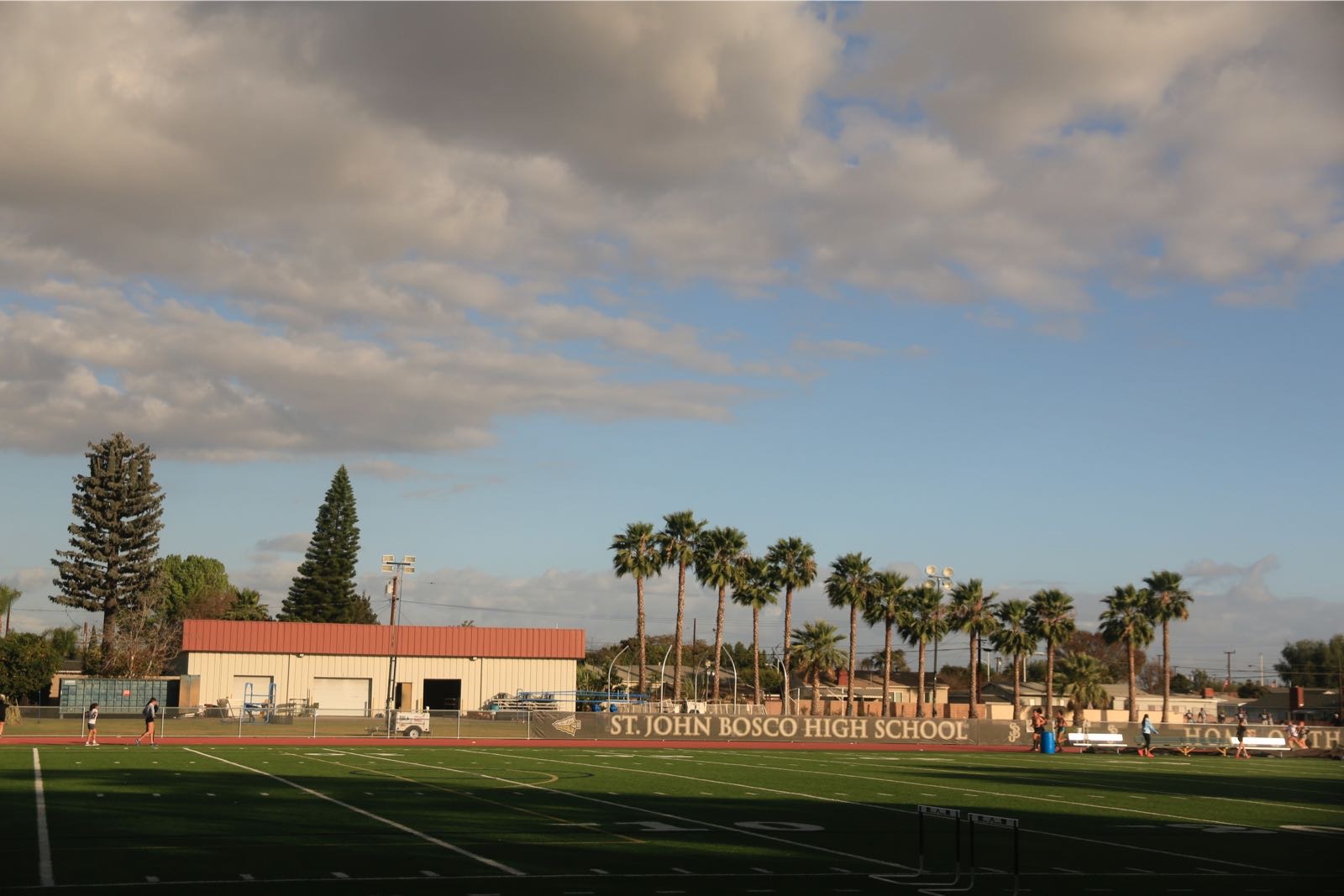 英国留学，办理续签都需要哪些材料？