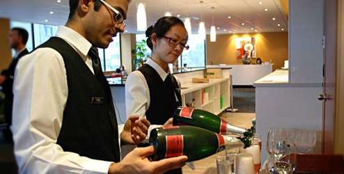 厨师一直位于新西兰长期短缺职业列表中，有意成为大厨的你来NSIA吧！