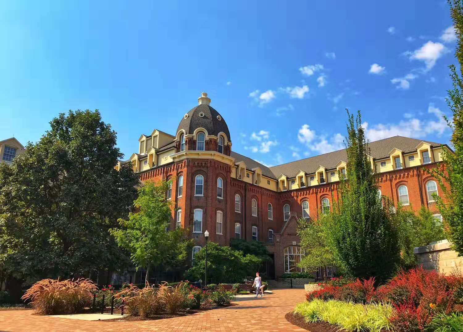 申请美国留学，豁免托福的条件是什么？