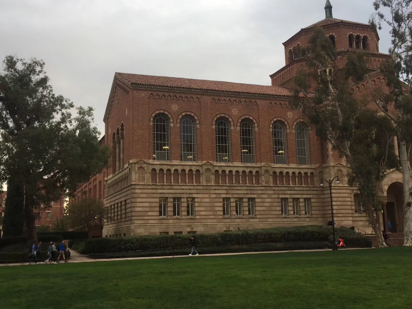 美国留学奖学金申请条件，教你轻松获取！