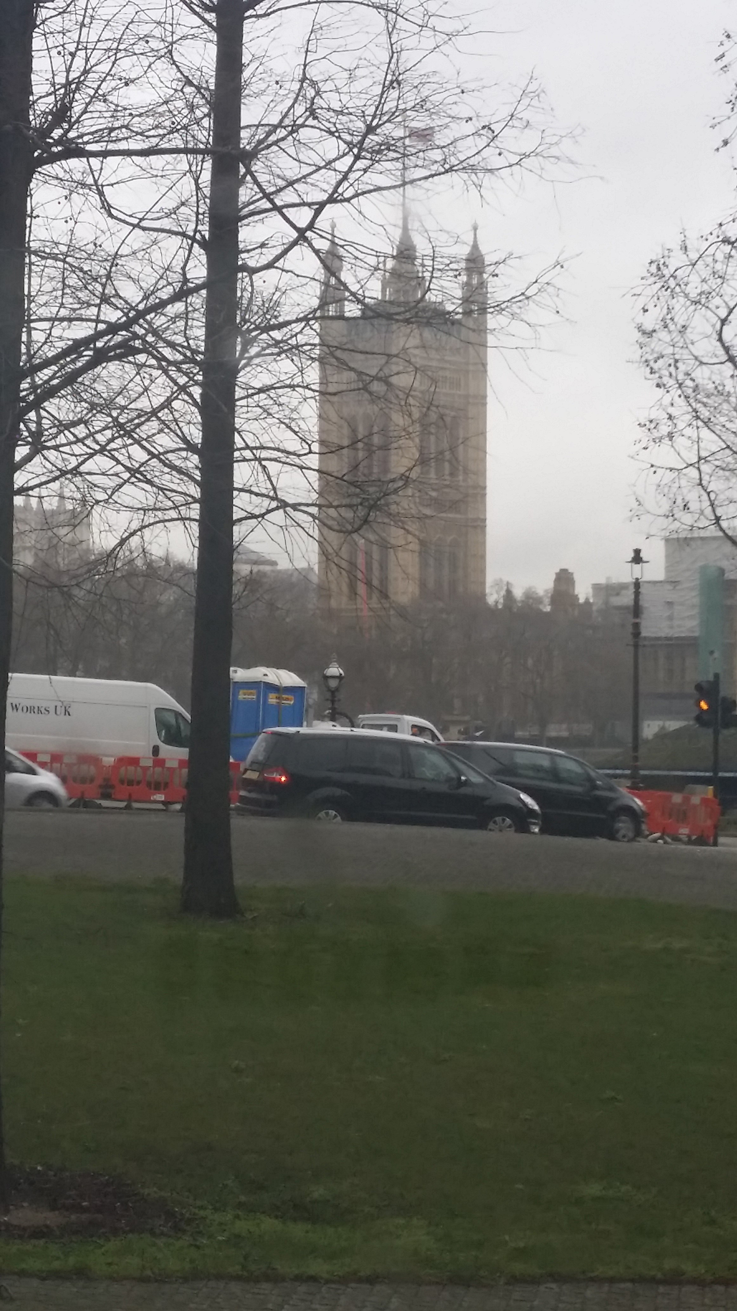 去英国留学艺术费用多少？