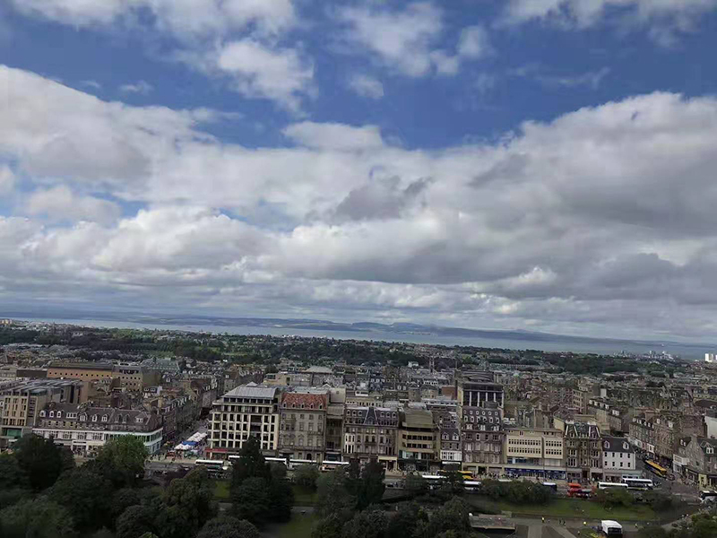 自我检测，加拿大留学必备条件，你知道多少？